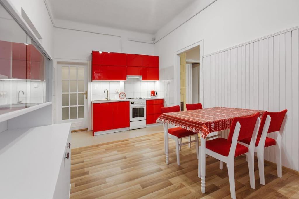 Apartament Astronomiczne Miejsce Przemyśl Buitenkant foto